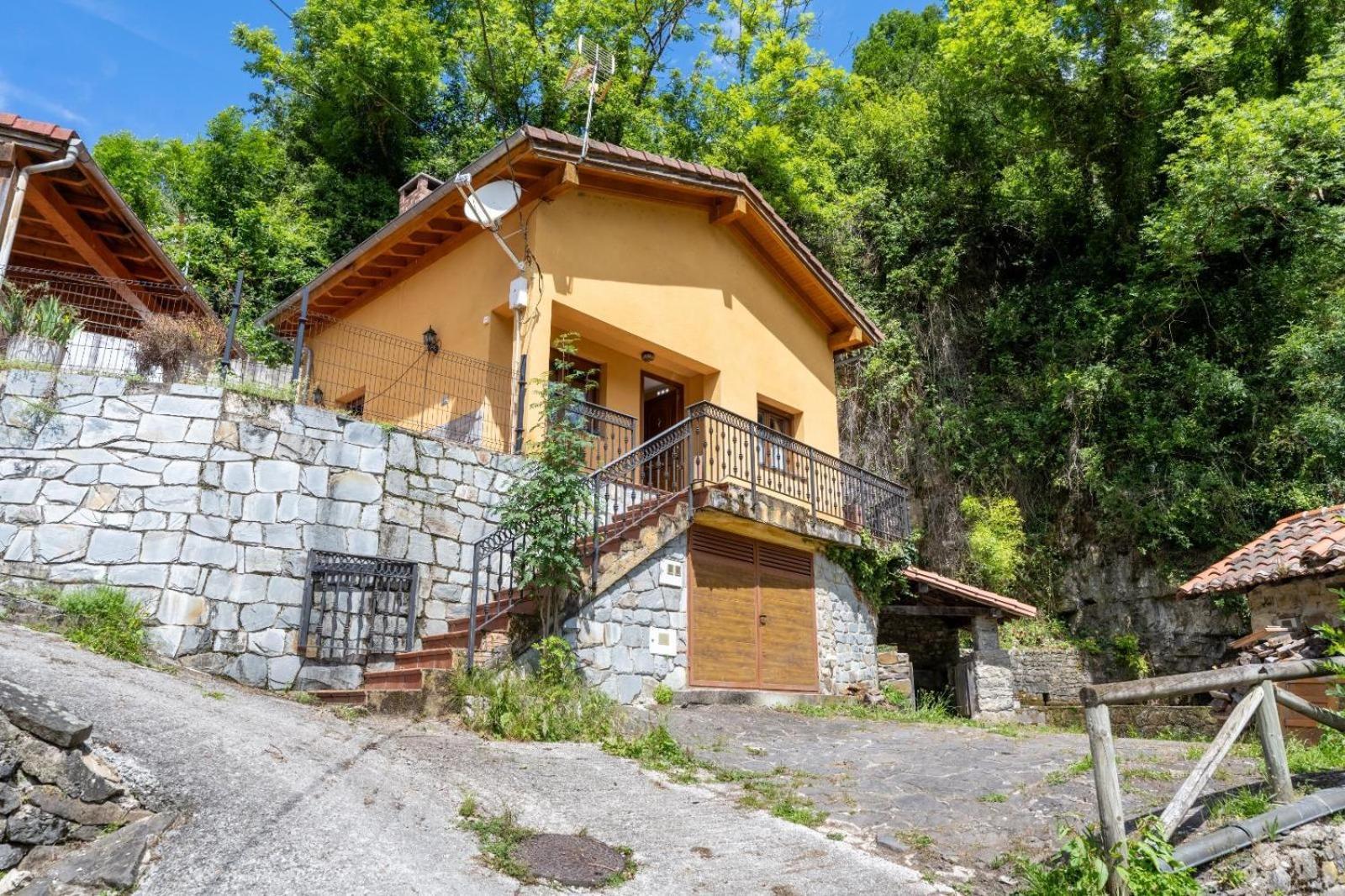 Casa En Campo De Caso Villa Exterior photo